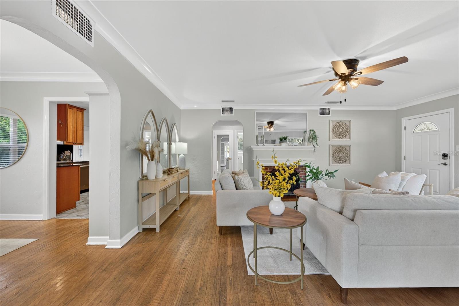 Image 16 of 90 For 4900 27th Avenue S