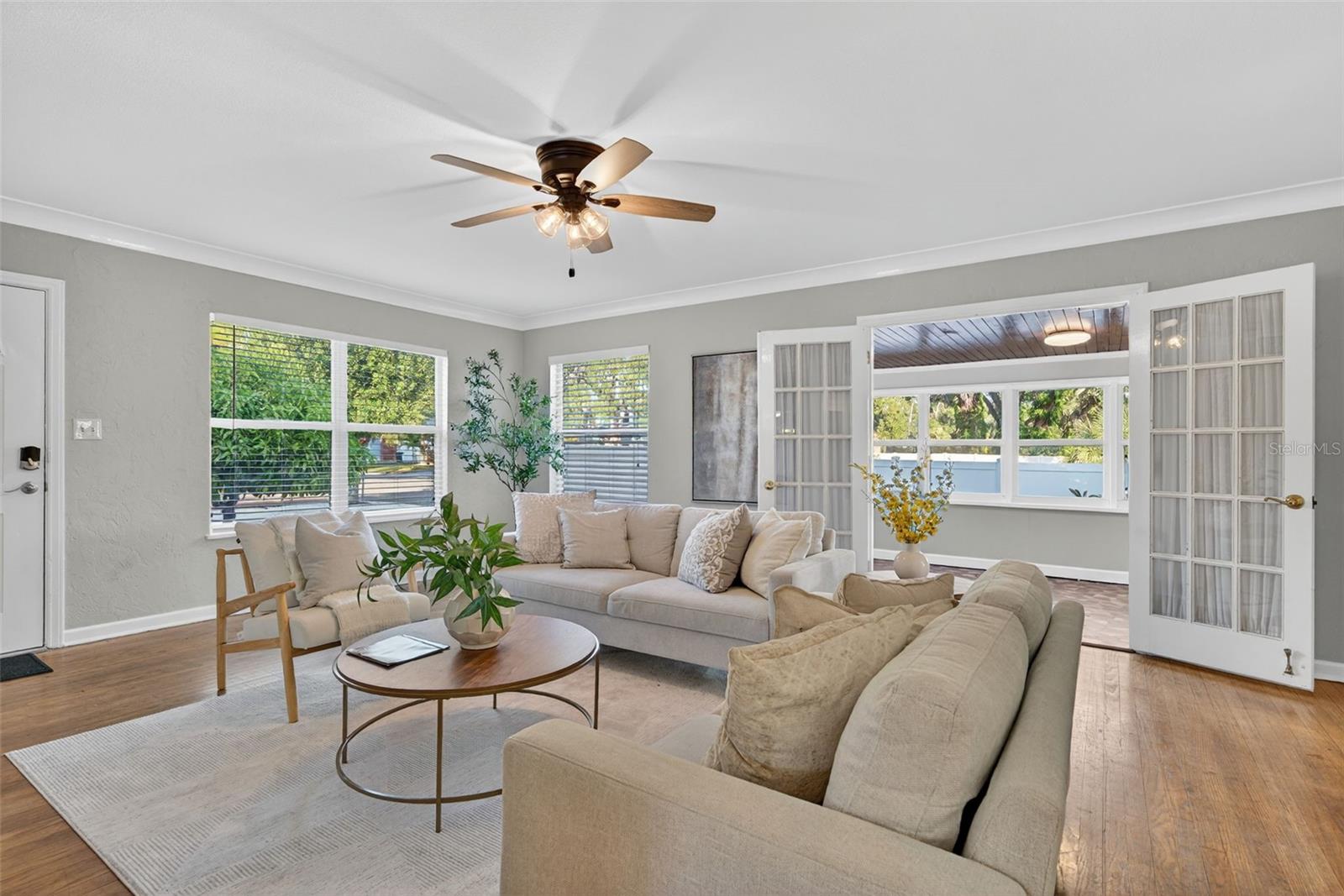 Image 17 of 90 For 4900 27th Avenue S