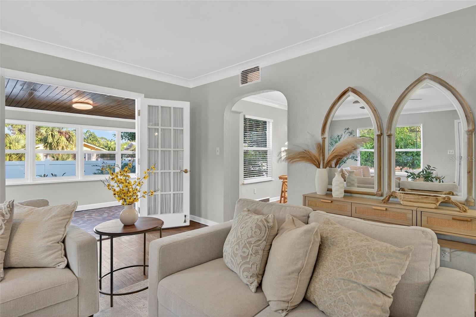 Image 18 of 90 For 4900 27th Avenue S