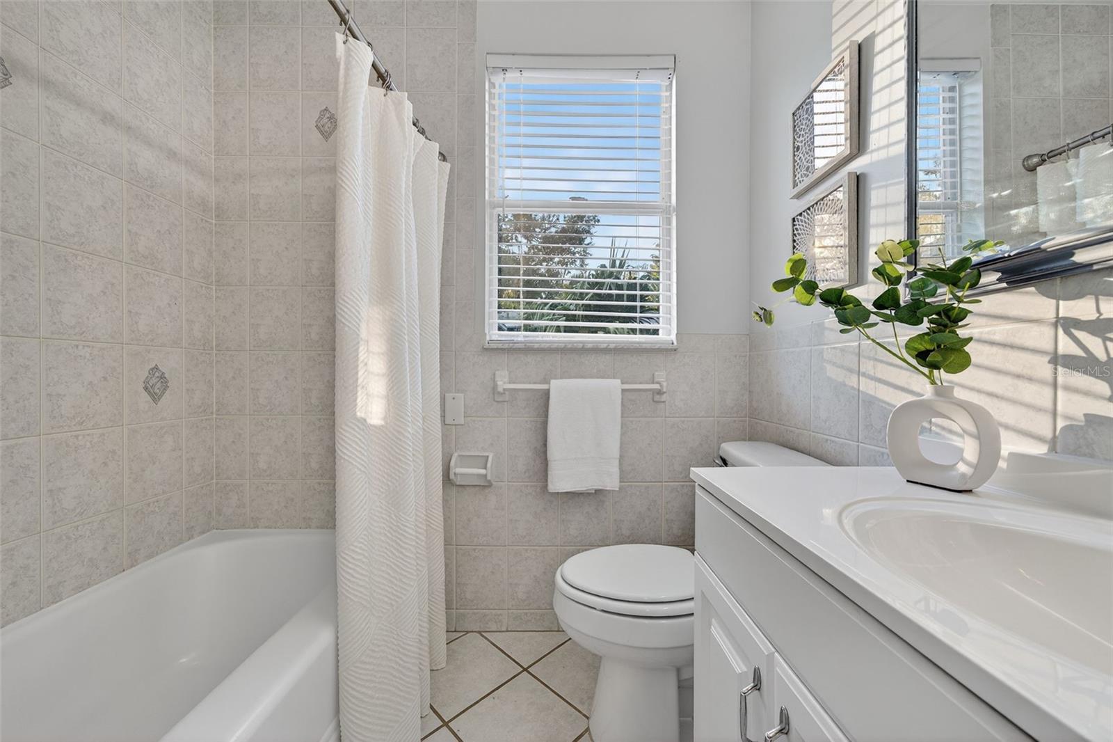 Image 39 of 90 For 4900 27th Avenue S