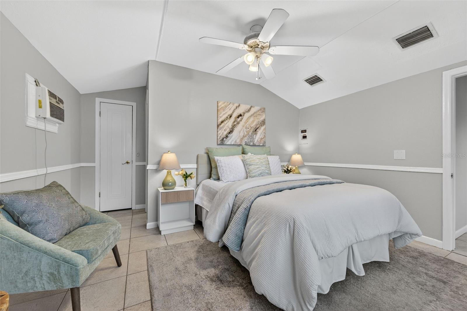 Image 48 of 90 For 4900 27th Avenue S