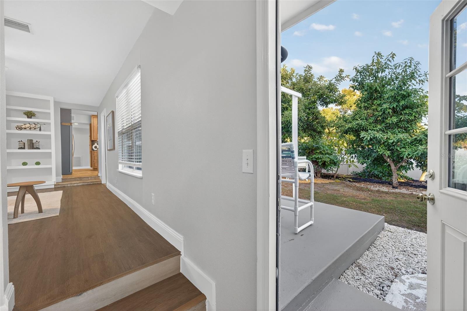 Image 52 of 90 For 4900 27th Avenue S