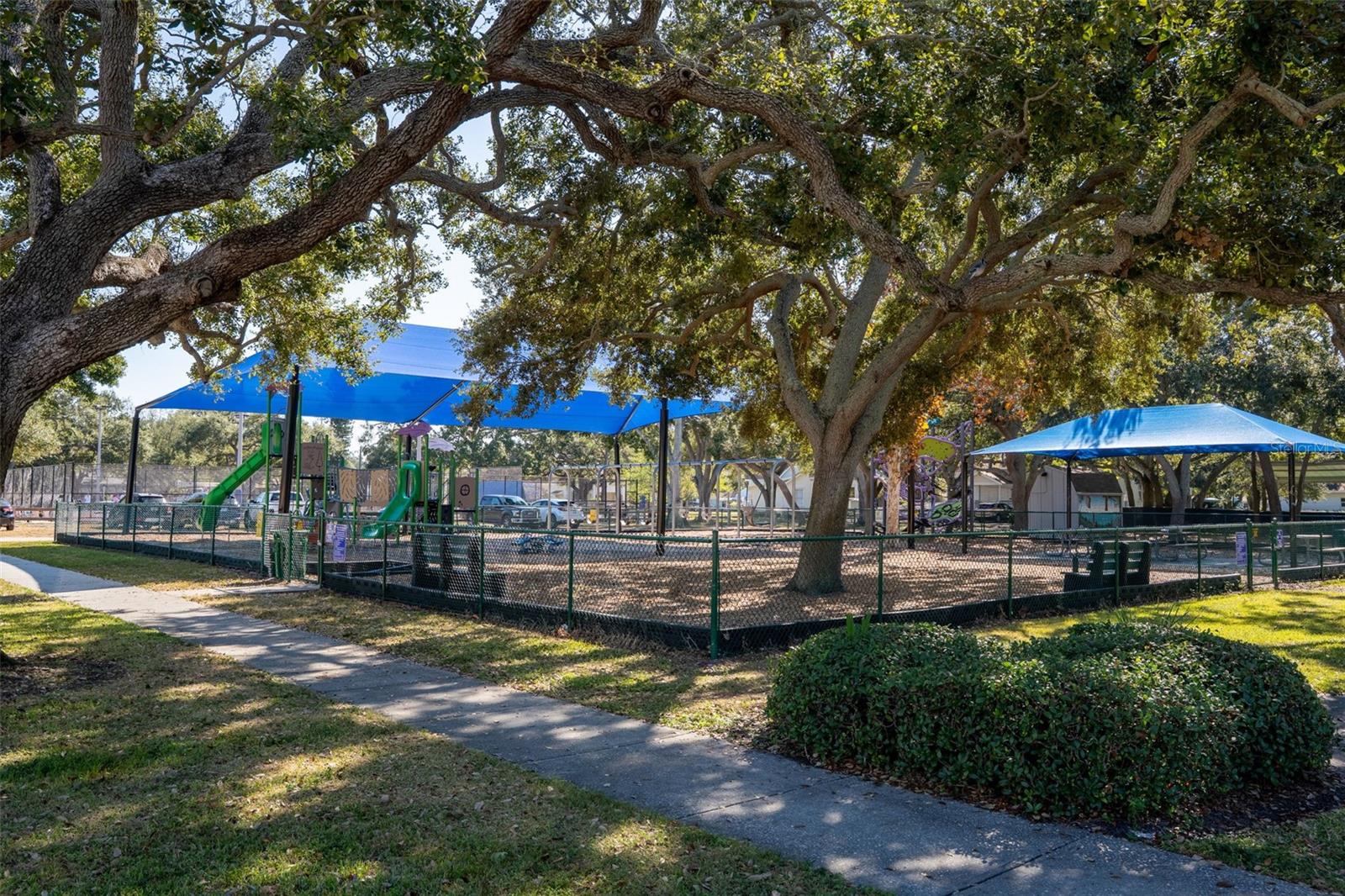 Image 66 of 90 For 4900 27th Avenue S