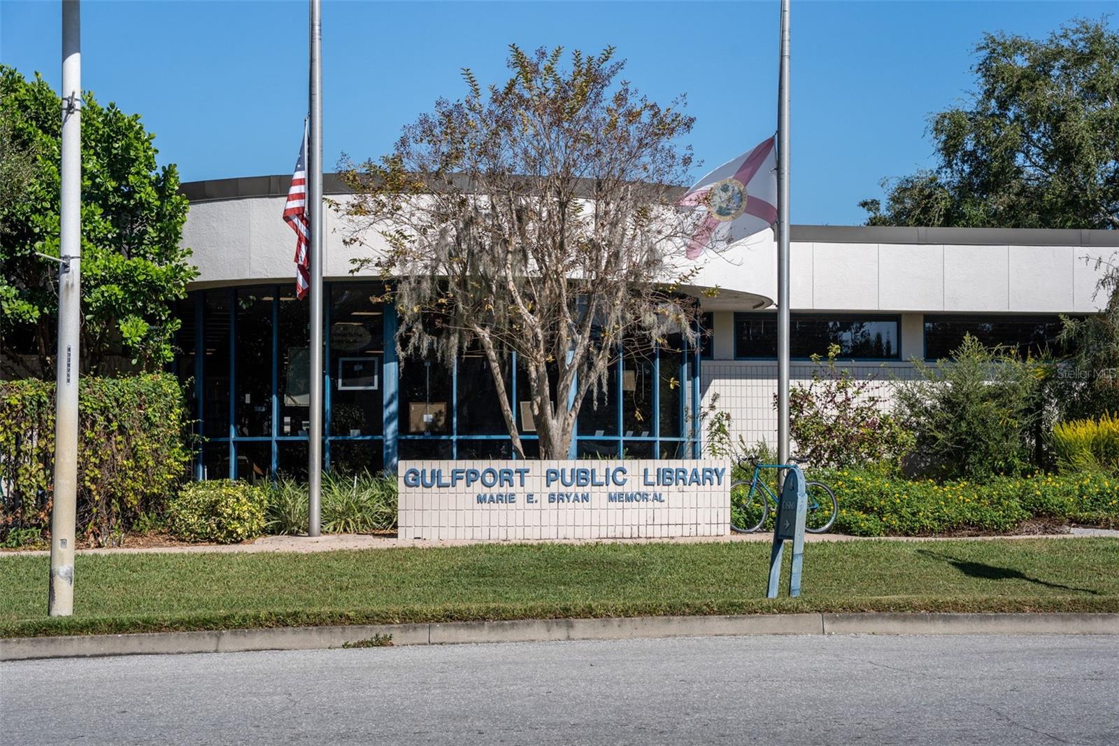 Image 68 of 90 For 4900 27th Avenue S