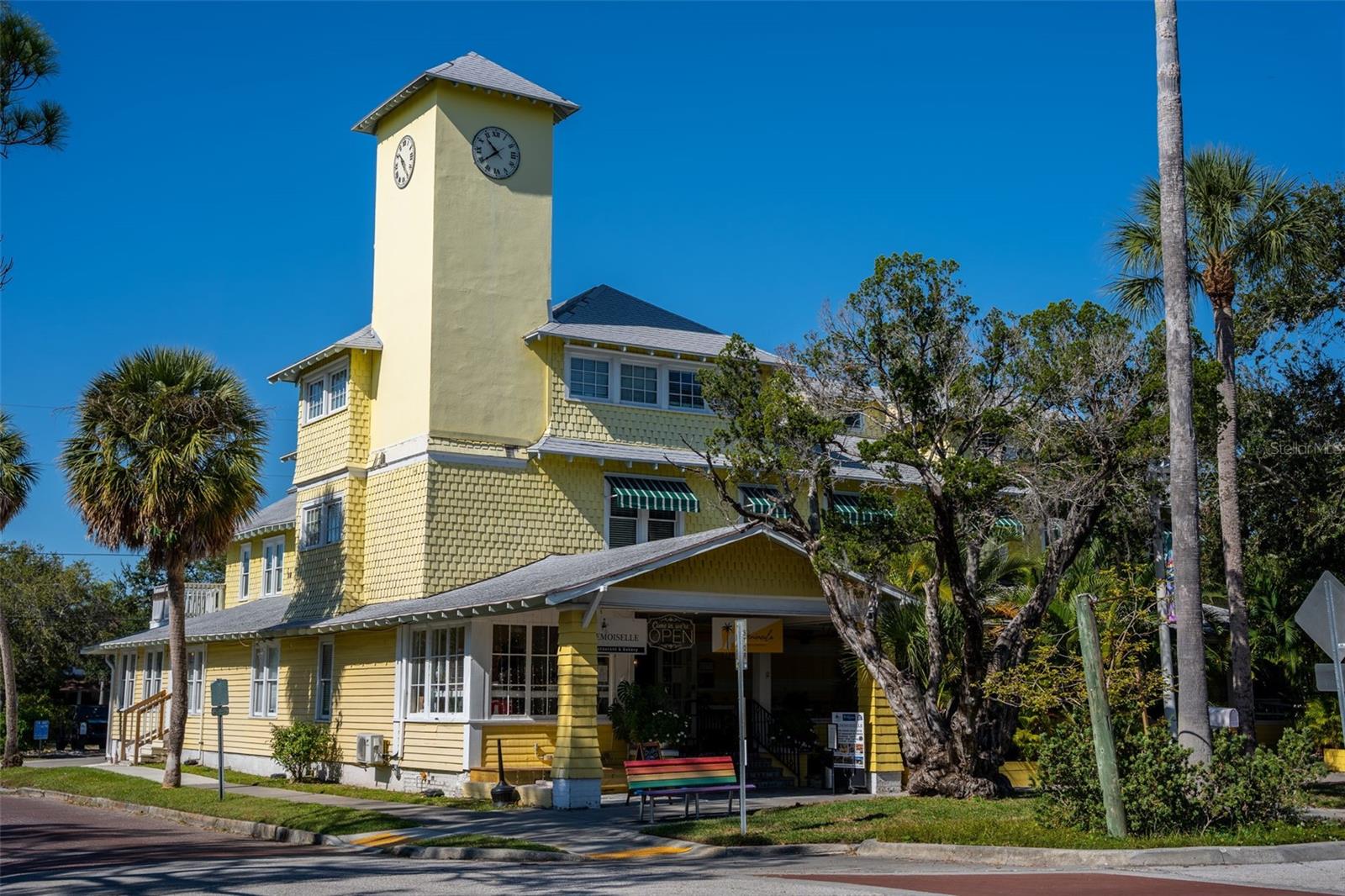 Image 79 of 90 For 4900 27th Avenue S