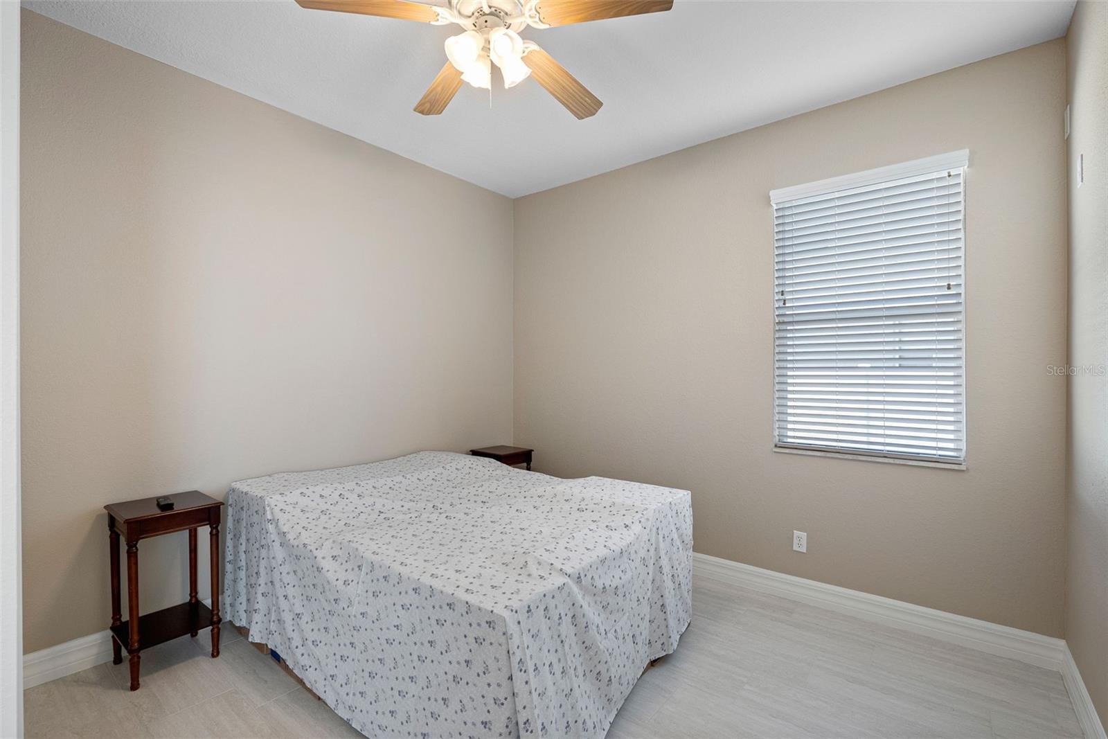 Image 27 of 37 For 11749 Summer Springs Drive