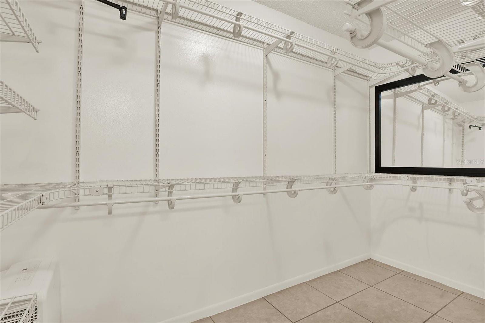 Image 25 of 40 For 1910 Sligh Avenue D104