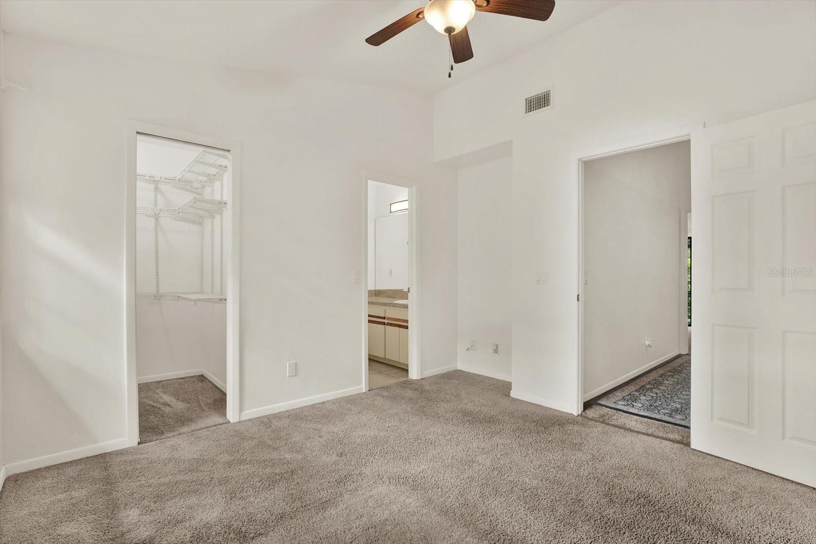 Image 29 of 40 For 1910 Sligh Avenue D104