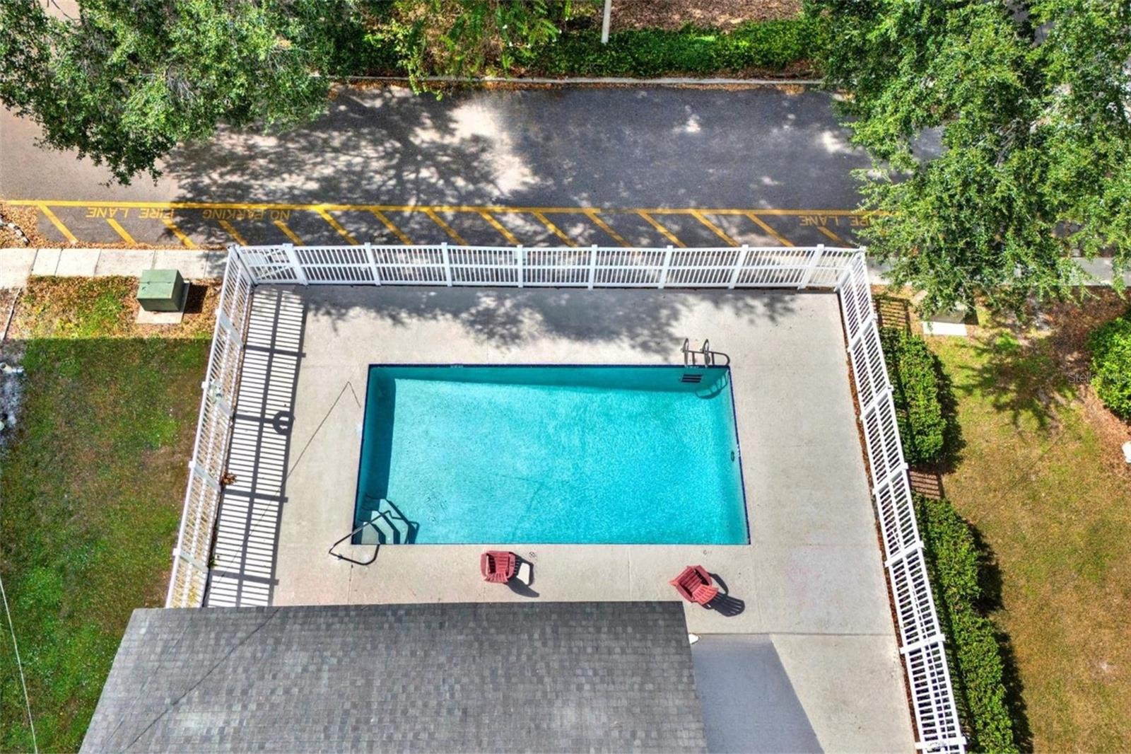 Image 33 of 40 For 1910 Sligh Avenue D104