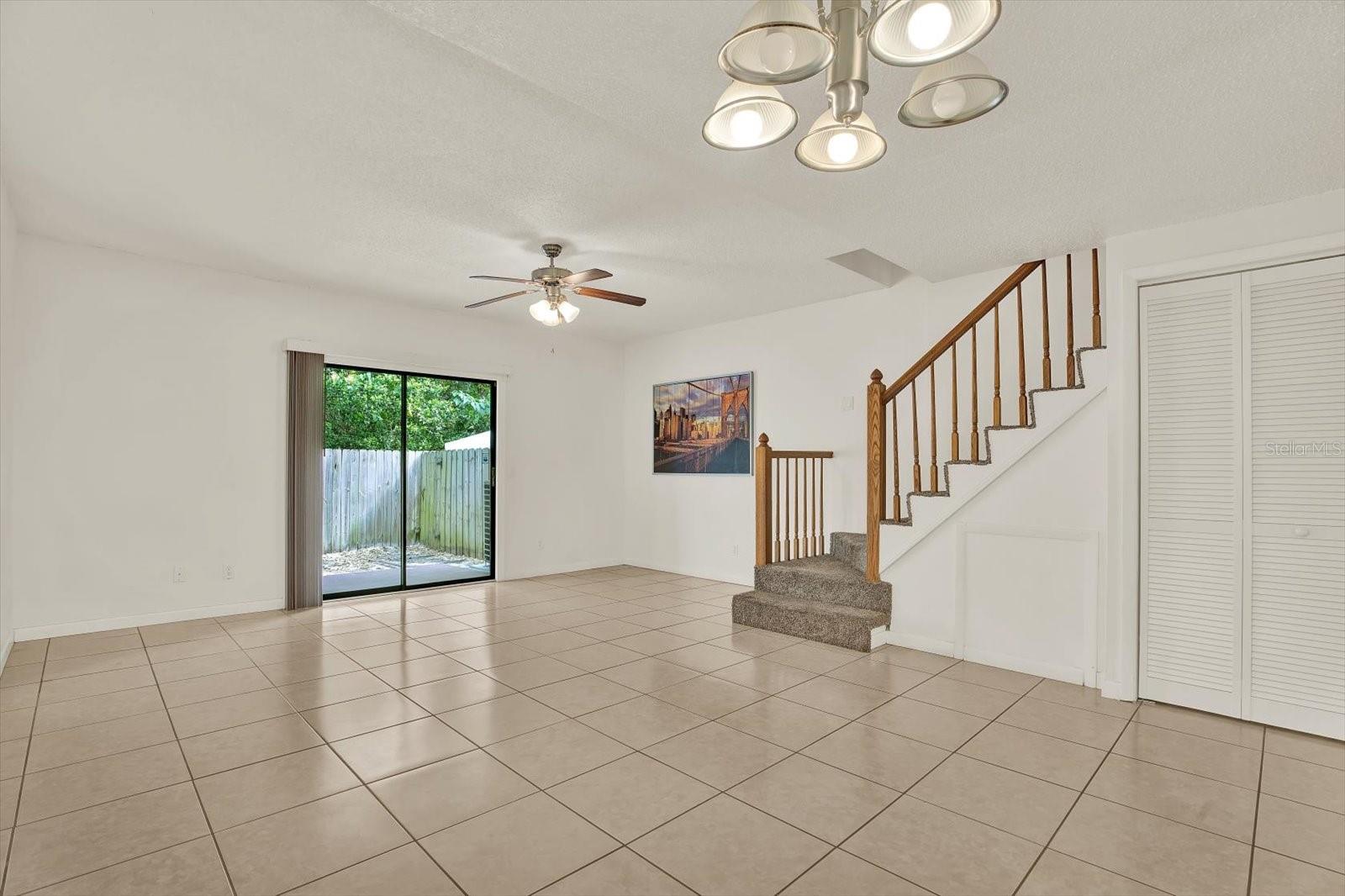 Image 5 of 40 For 1910 Sligh Avenue D104