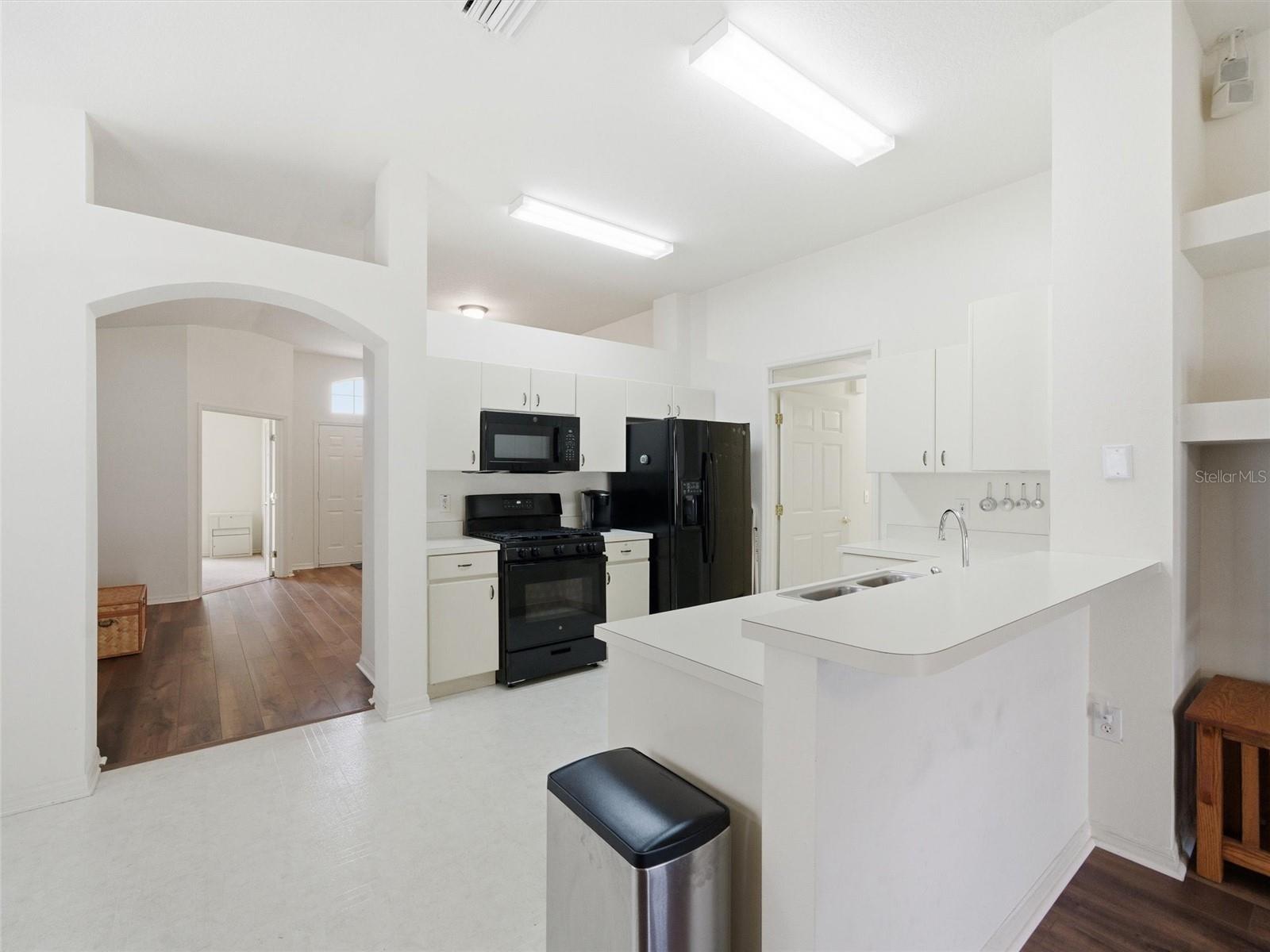 Image 10 of 38 For 4647 Tailfeather Court