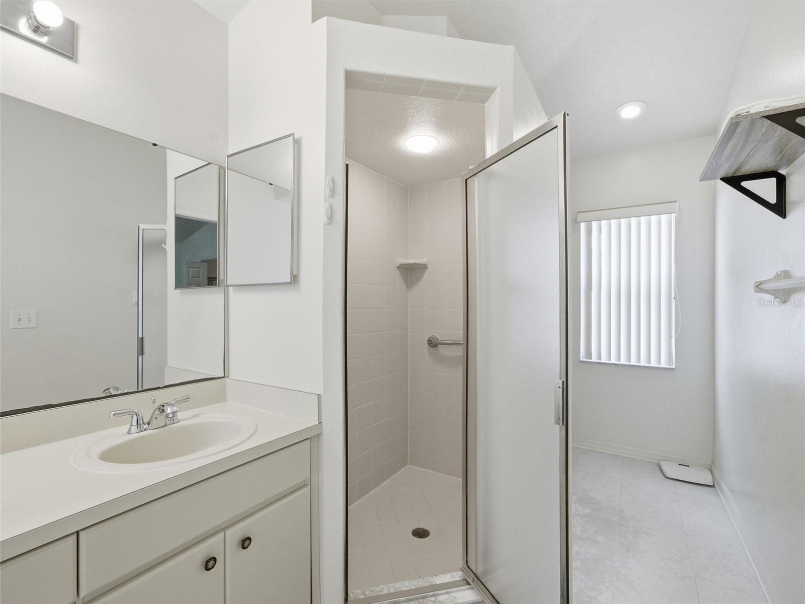 Image 26 of 38 For 4647 Tailfeather Court