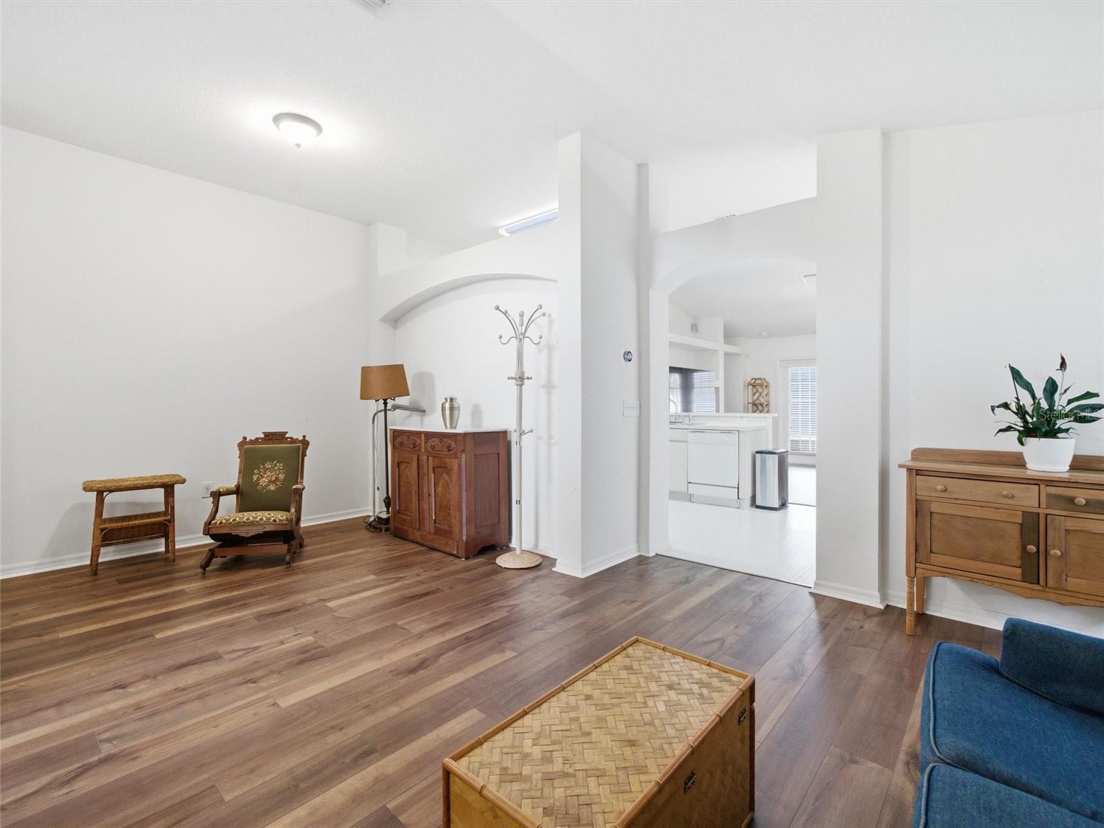 Image 4 of 38 For 4647 Tailfeather Court