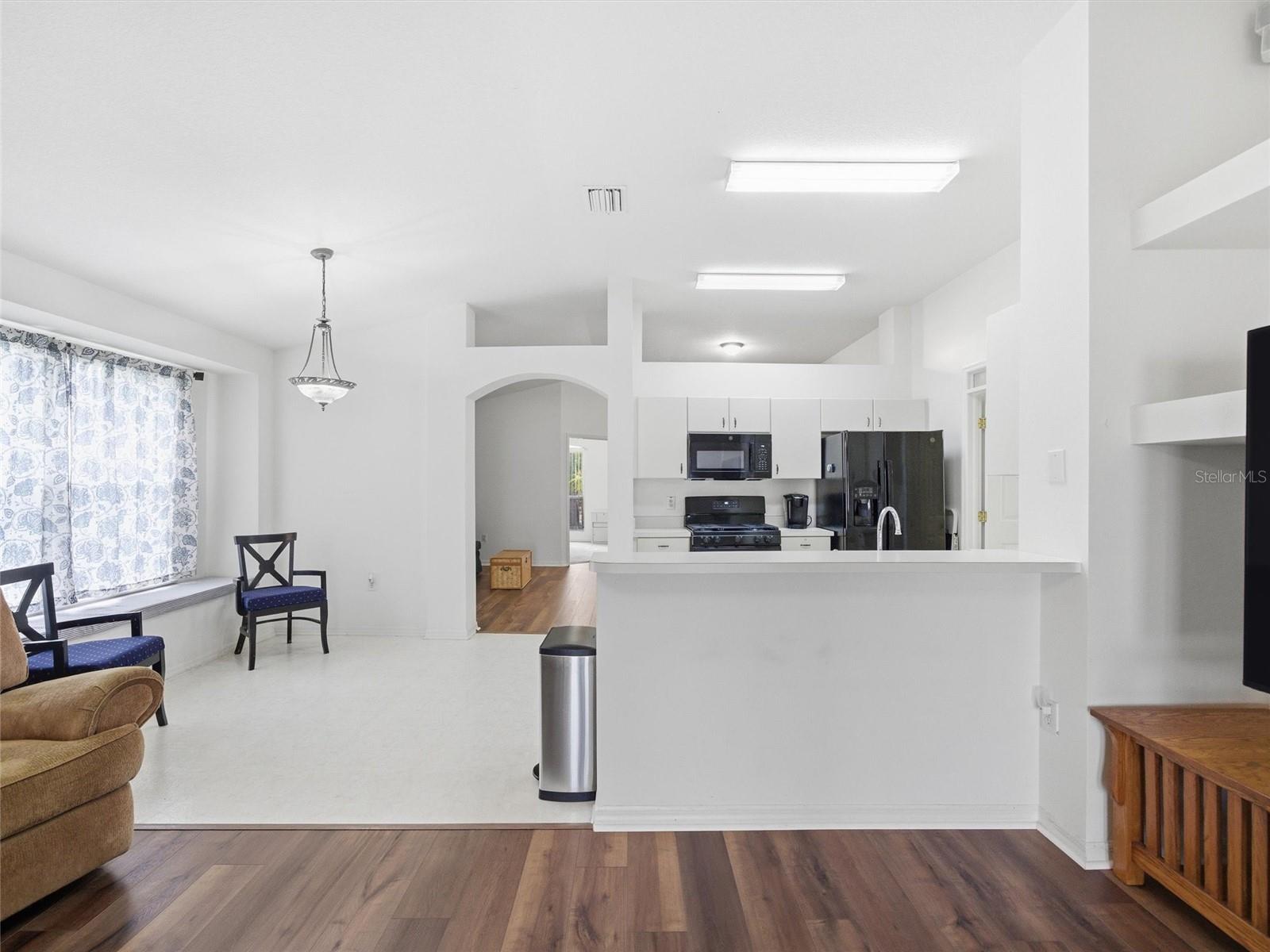 Image 9 of 38 For 4647 Tailfeather Court