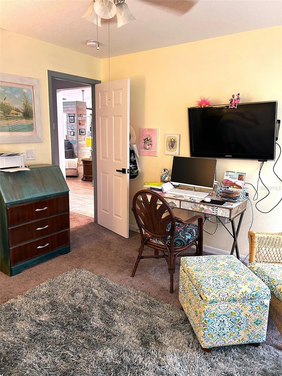 Image 18 of 41 For 18008 Tarrington Place