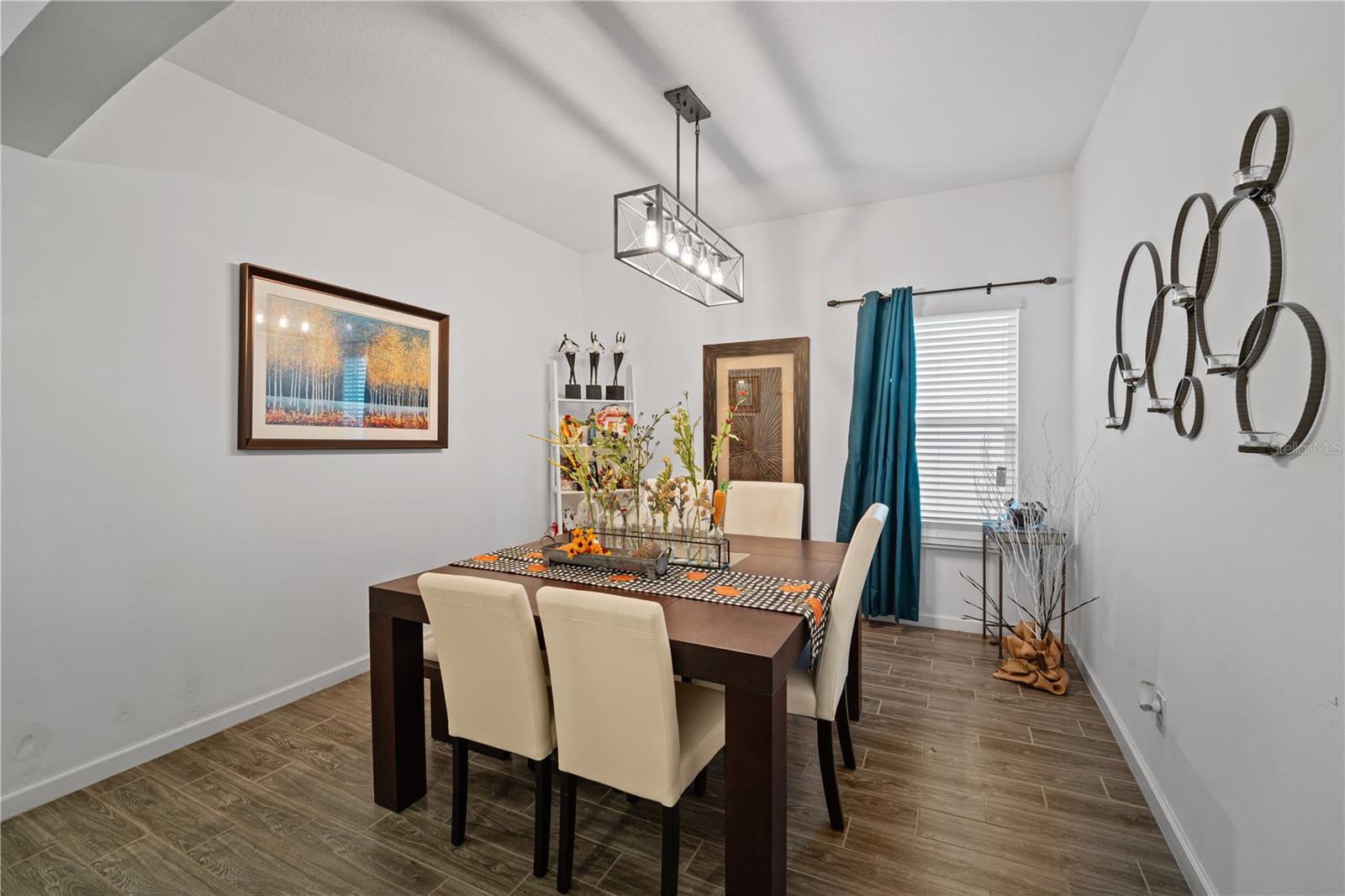 Image 7 of 26 For 1722 Reflection Lane