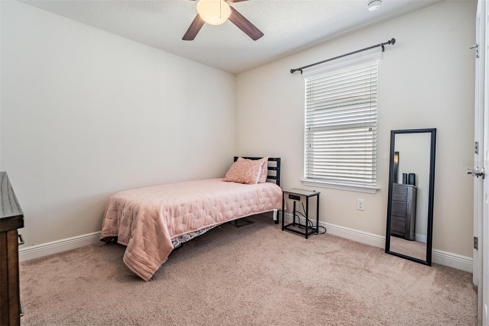 Image 19 of 22 For 11612 Navel Orange Way