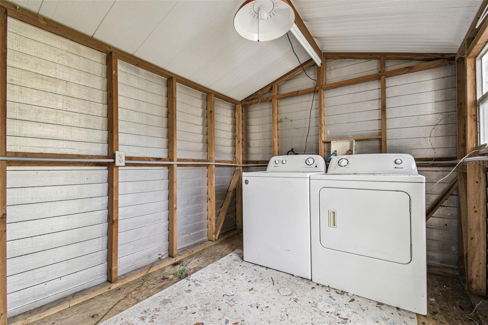 Image 15 of 49 For 1001 Fern Street