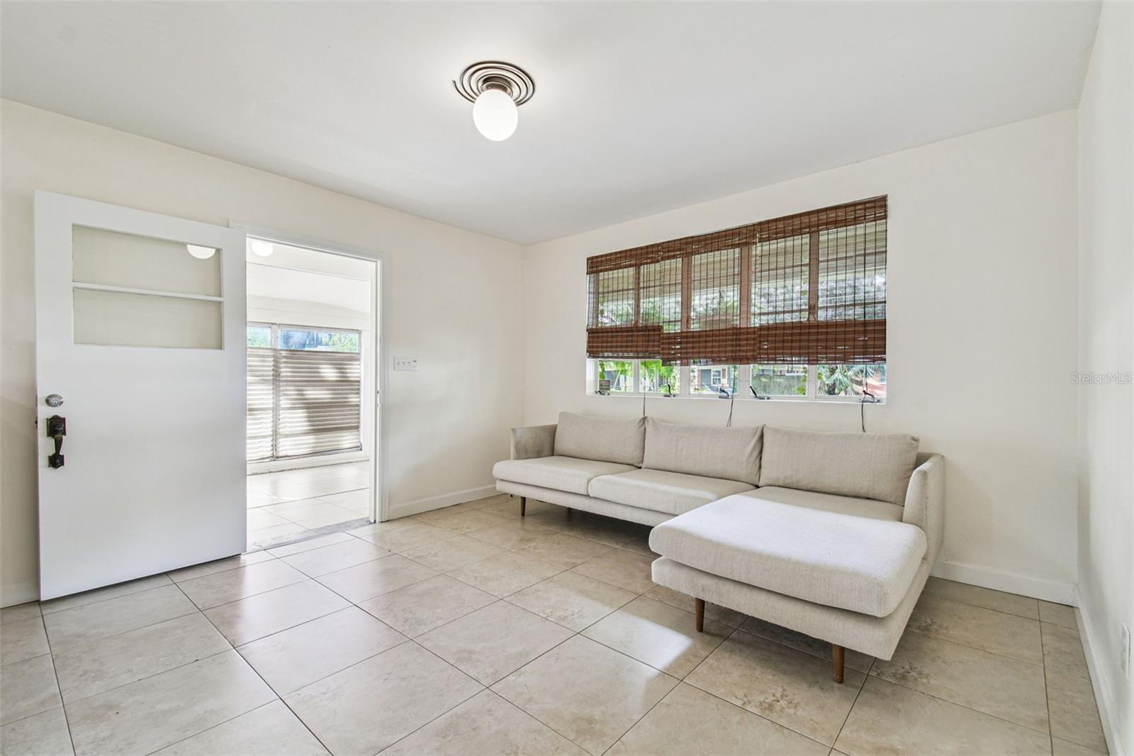 Image 25 of 49 For 1001 Fern Street