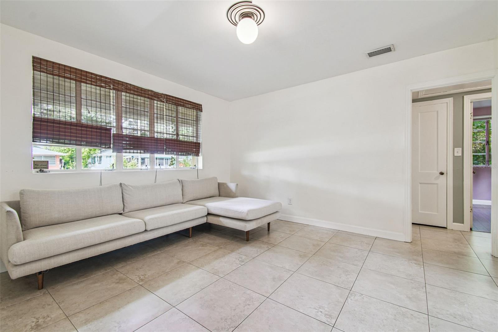 Image 28 of 49 For 1001 Fern Street