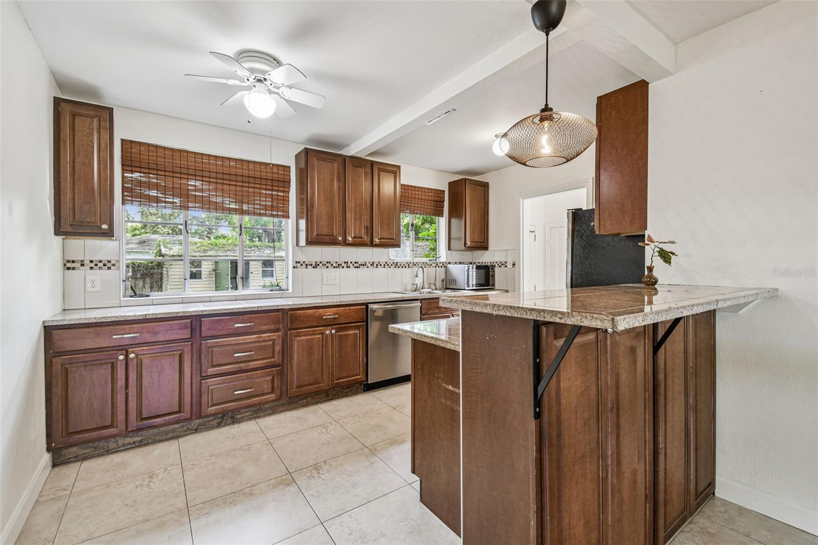 Image 31 of 49 For 1001 Fern Street