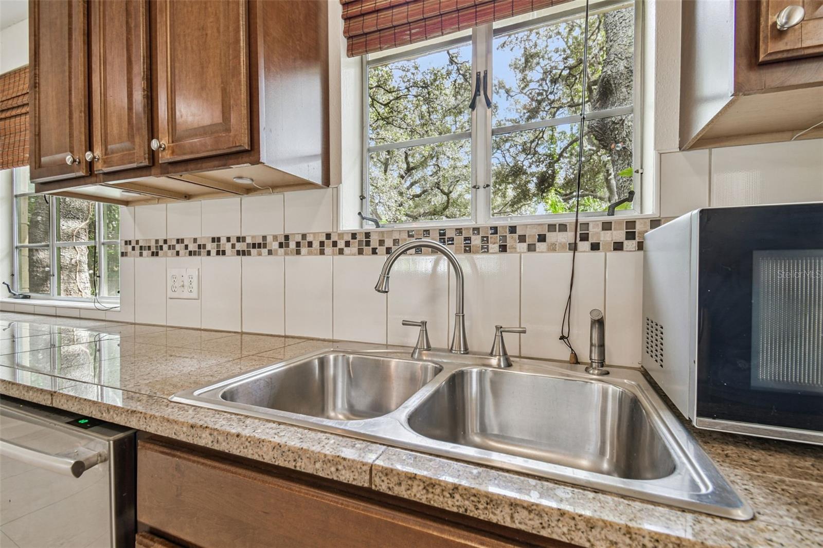 Image 33 of 49 For 1001 Fern Street