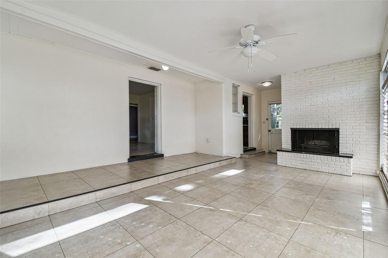 Image 40 of 49 For 1001 Fern Street