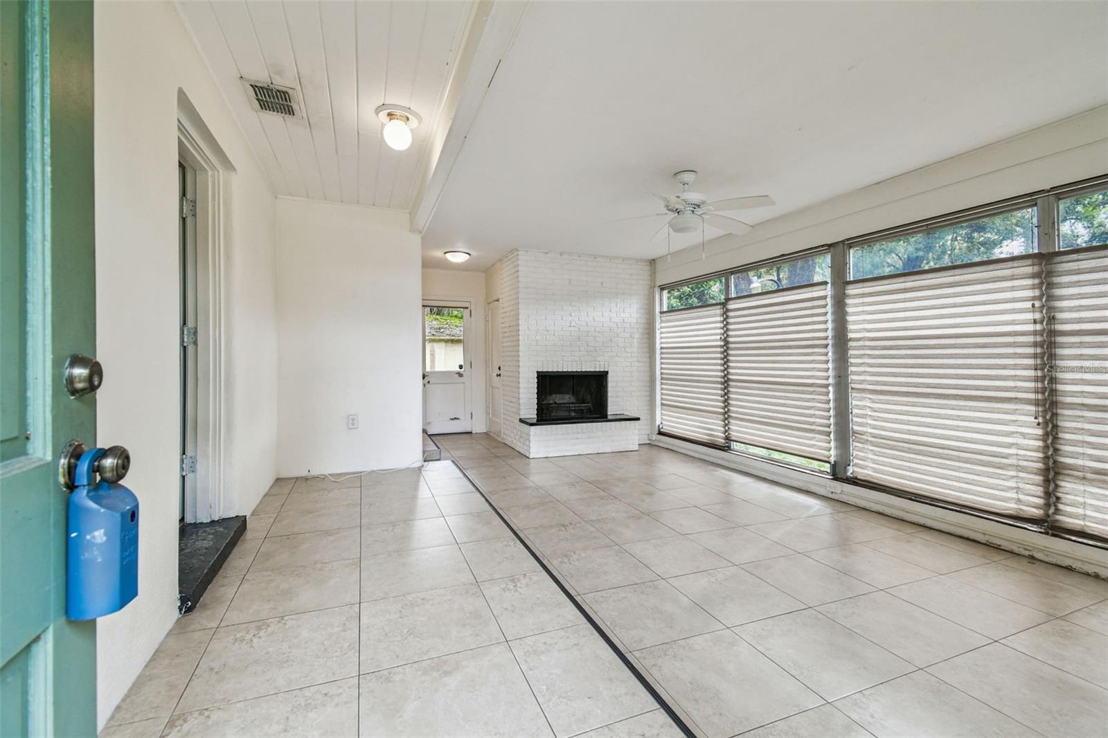 Image 41 of 49 For 1001 Fern Street