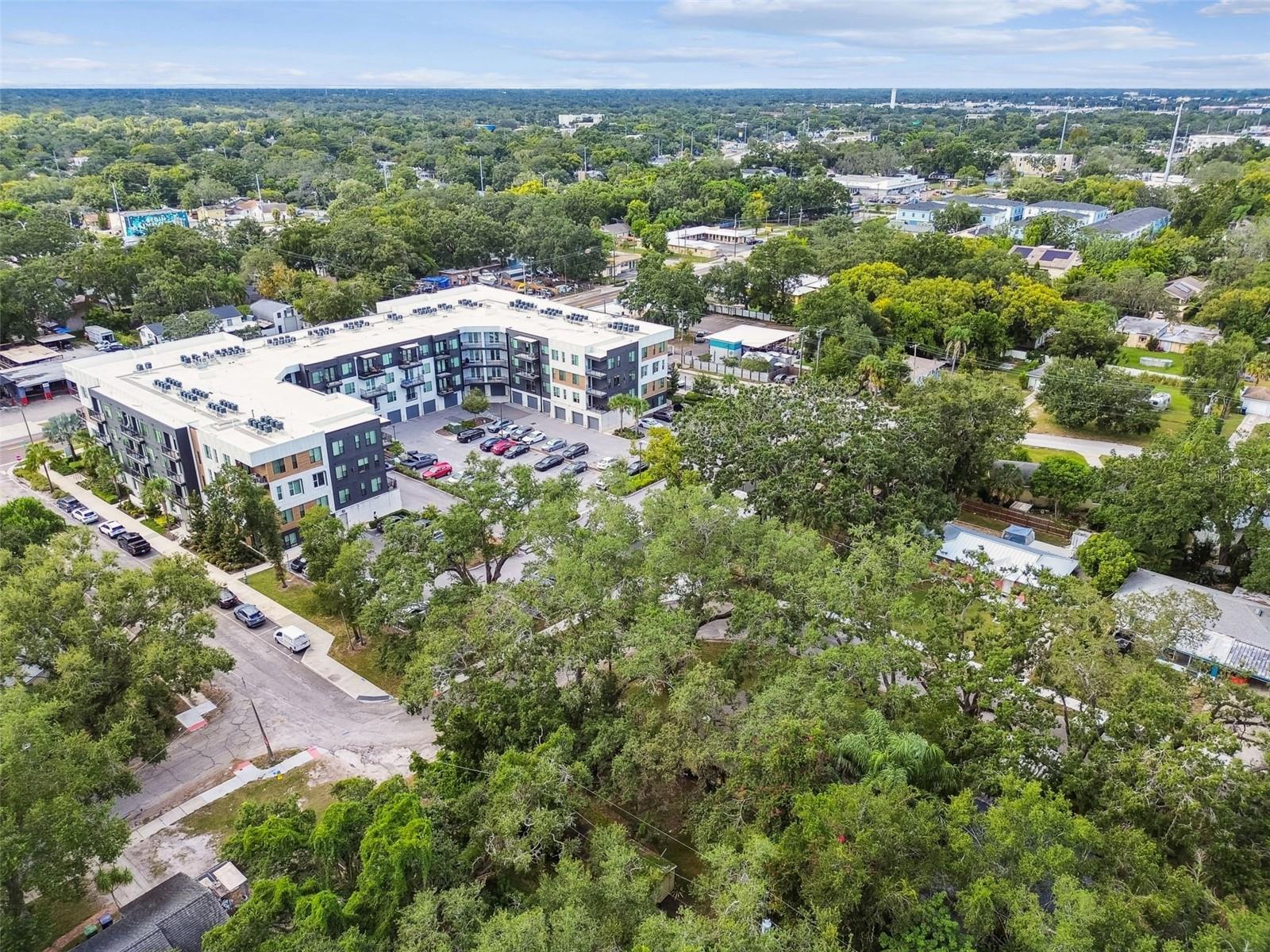 Image 47 of 49 For 1001 Fern Street