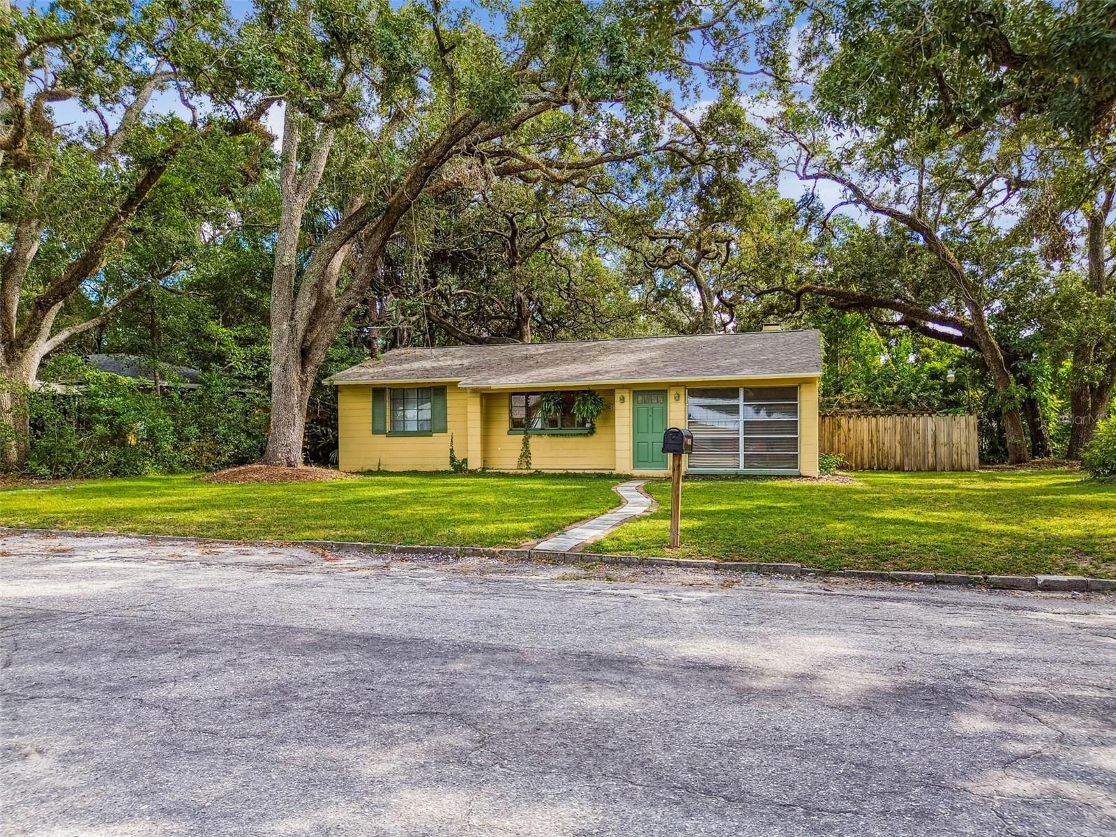 Image 5 of 49 For 1001 Fern Street