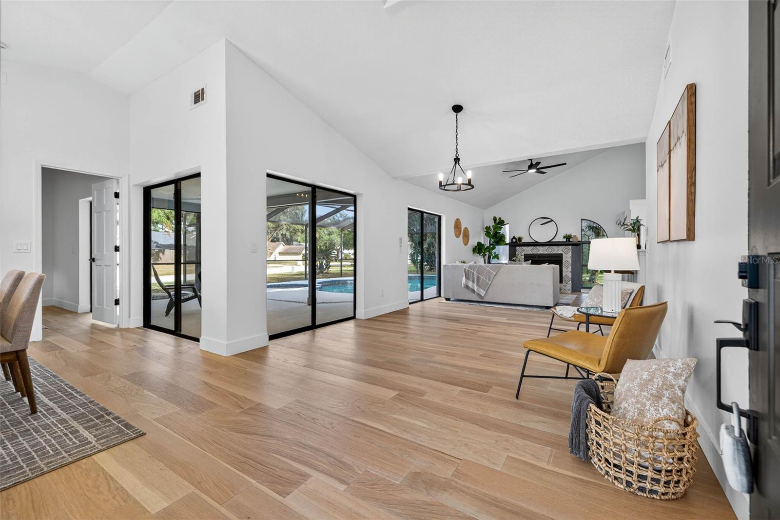 Image 5 of 39 For 1254 Windsor Way