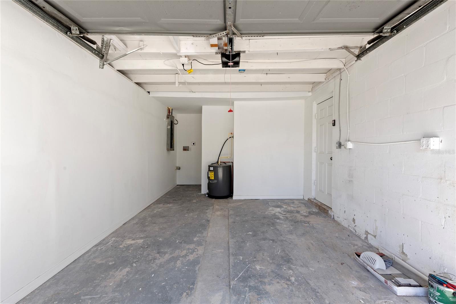 Image 35 of 40 For 4905 Largo Terrace