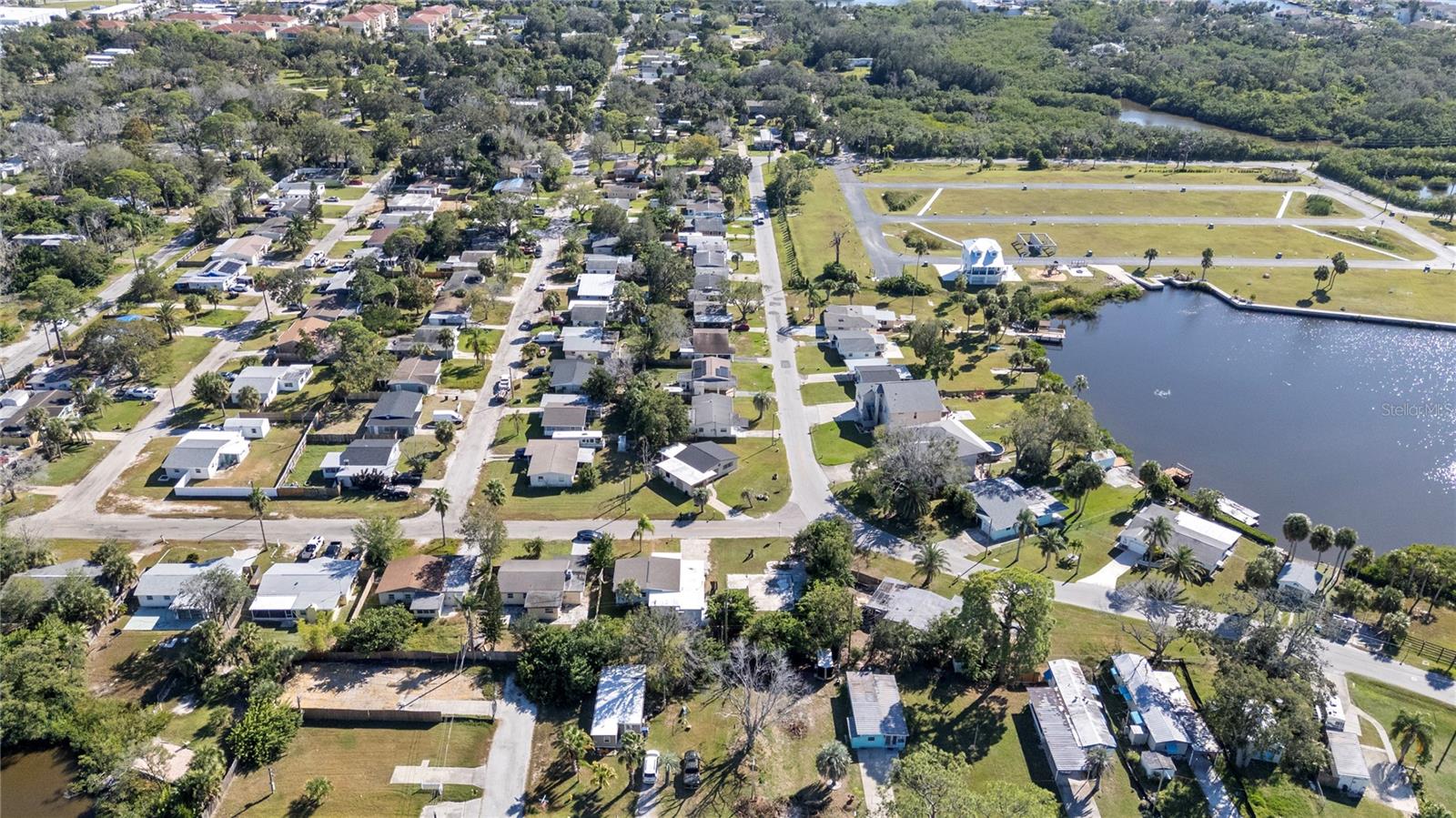 Image 9 of 40 For 4905 Largo Terrace