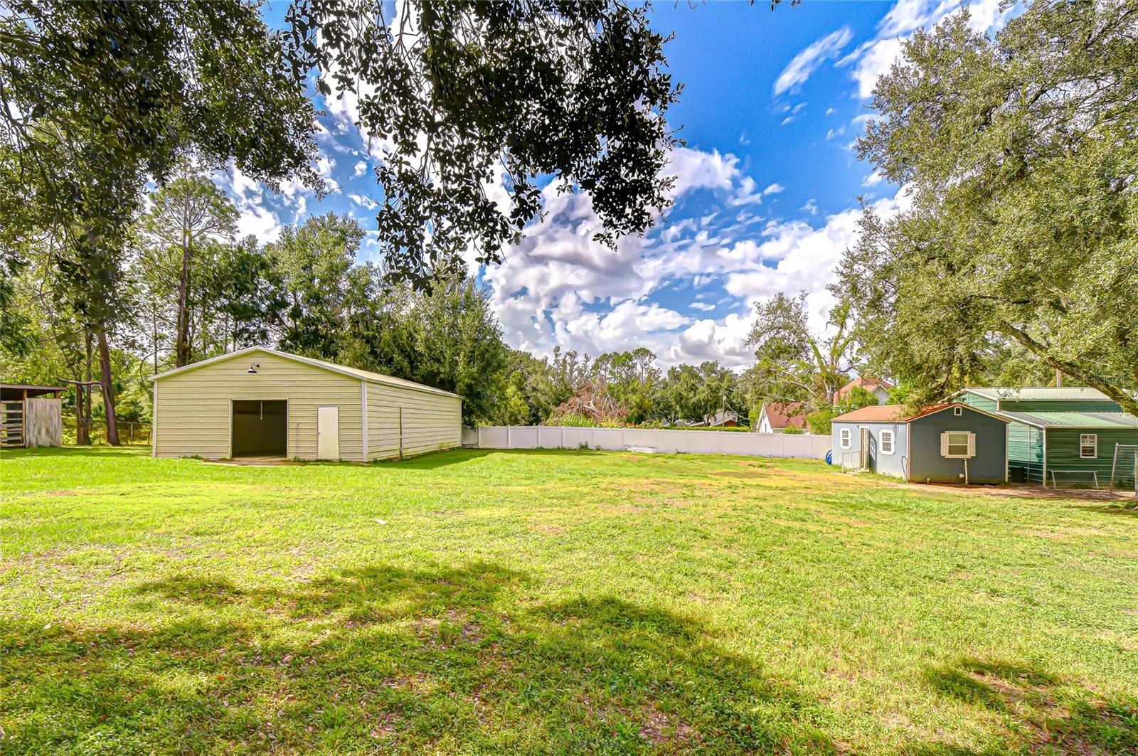 Image 12 of 40 For 16349 Spring Valley Road