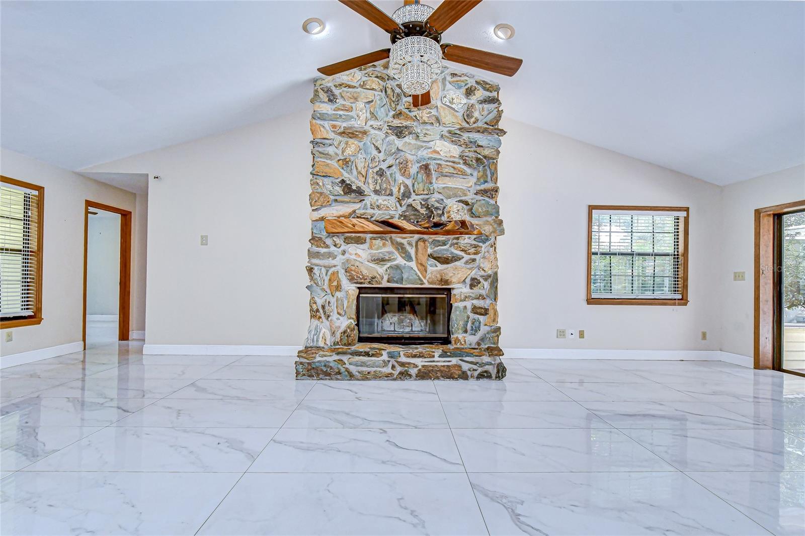 Image 16 of 40 For 16349 Spring Valley Road