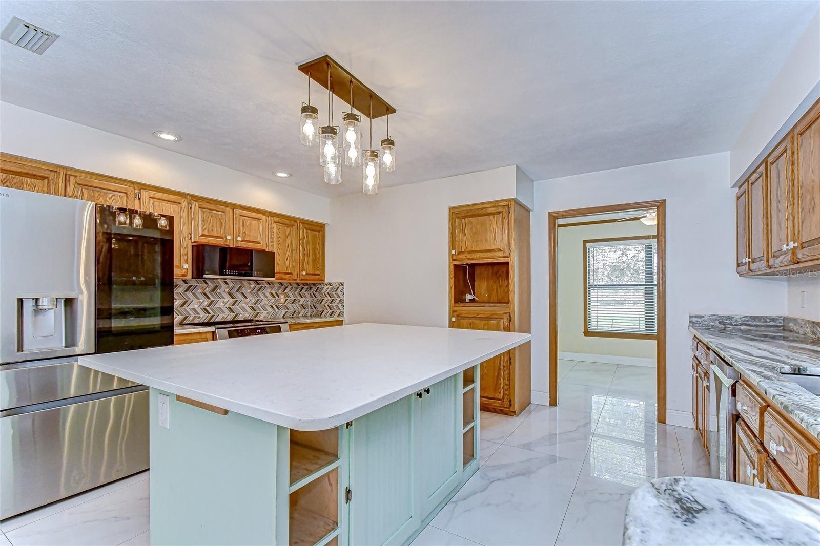 Image 21 of 40 For 16349 Spring Valley Road