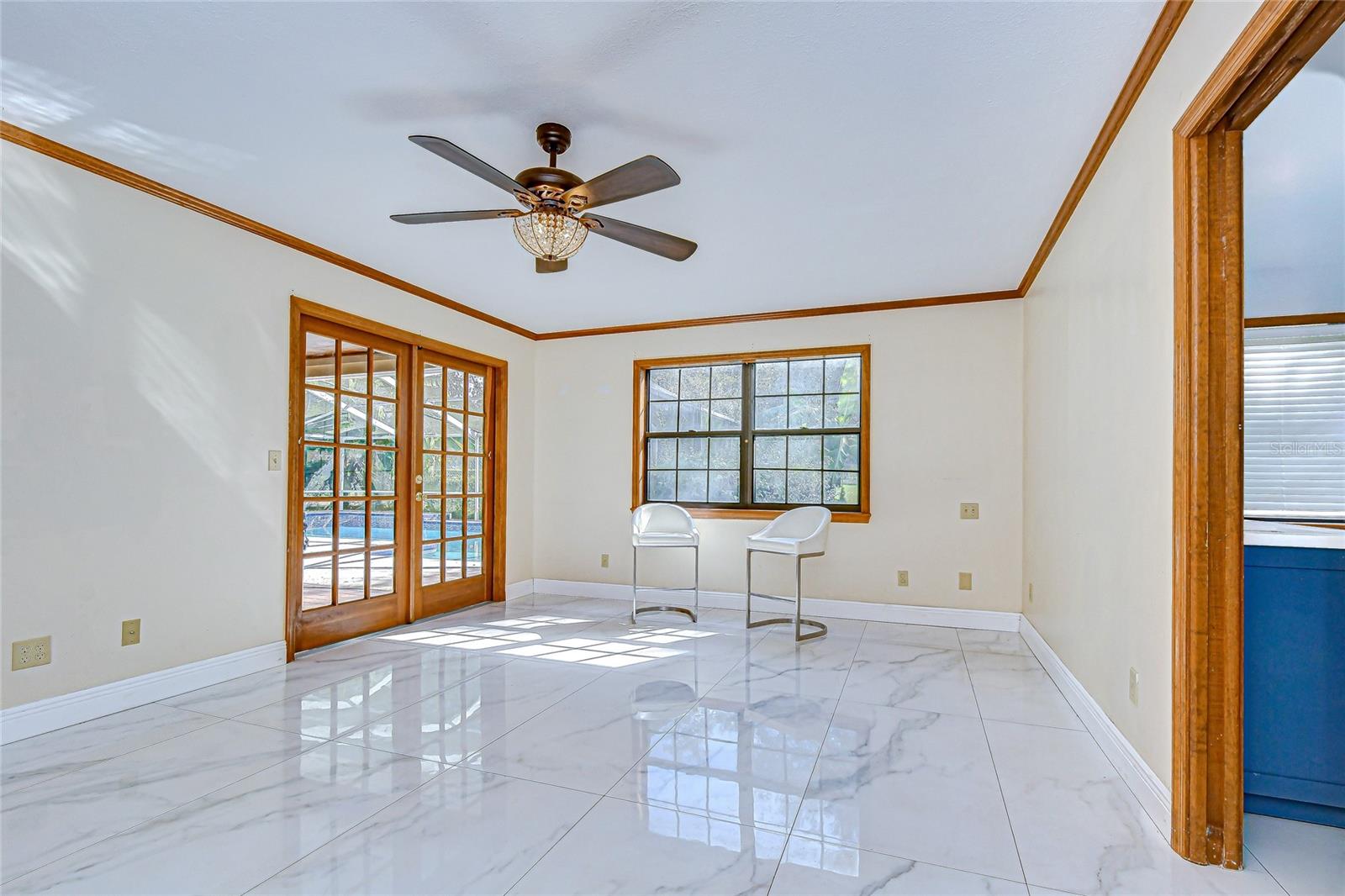 Image 23 of 40 For 16349 Spring Valley Road