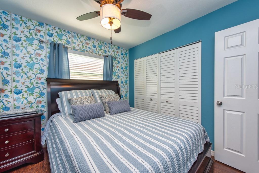 Image 22 of 41 For 12934 83rd Avenue