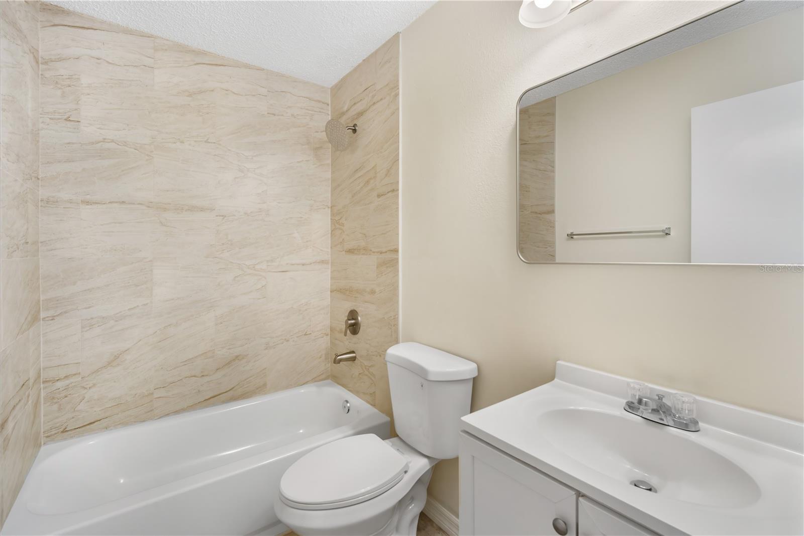 Image 17 of 23 For 4008 Laurel Street