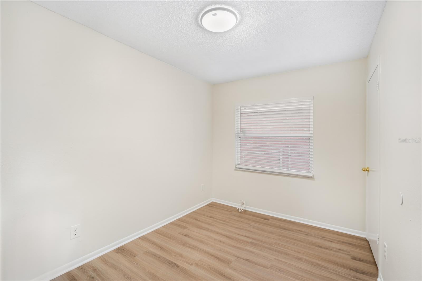 Image 18 of 23 For 4008 Laurel Street