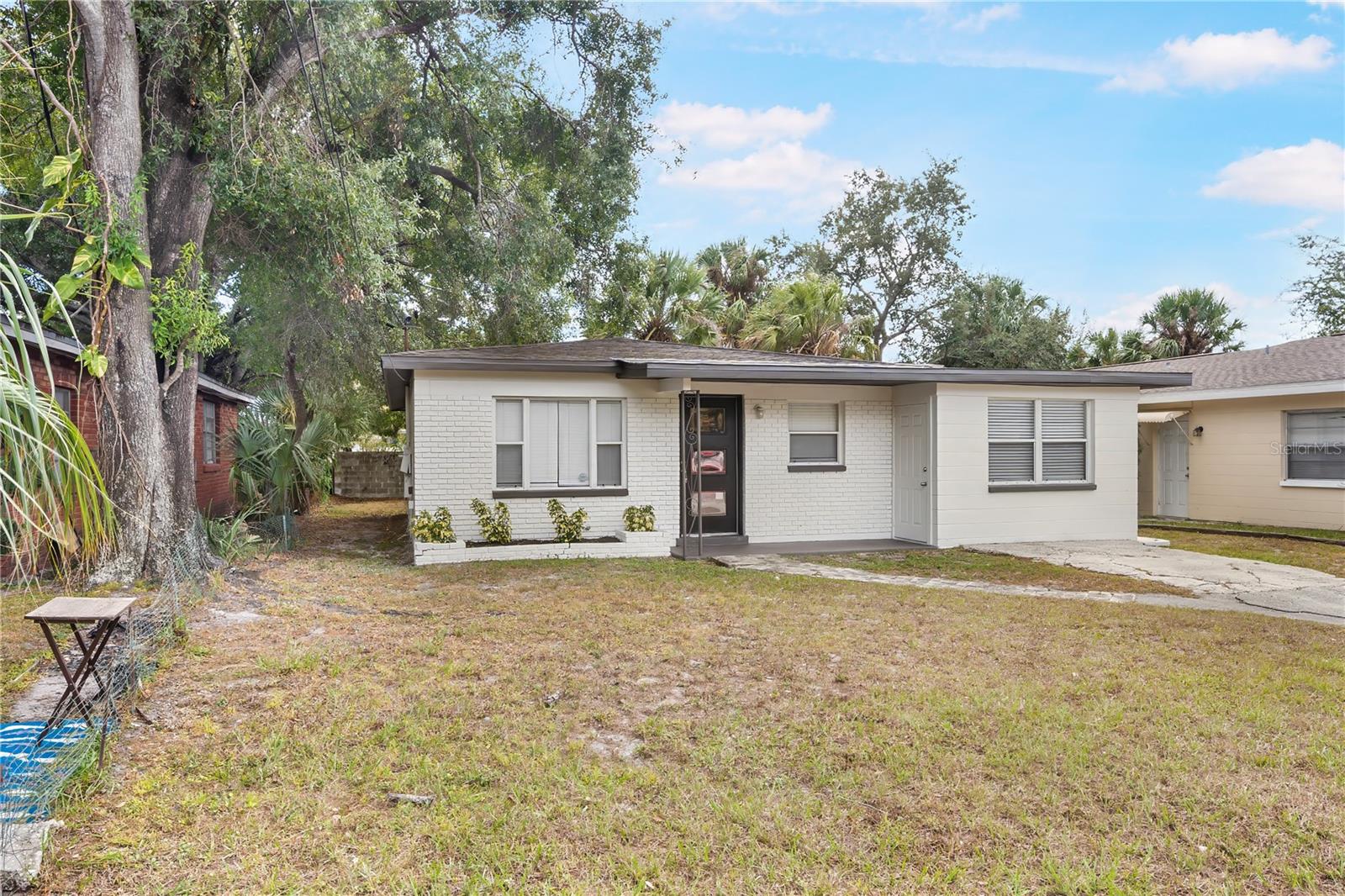 Image 4 of 9 For 4008 Laurel Street