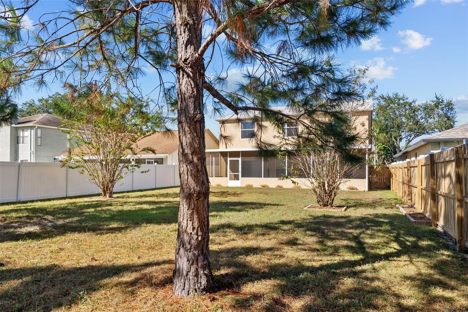 Image 18 of 33 For 11327 Clayridge Drive