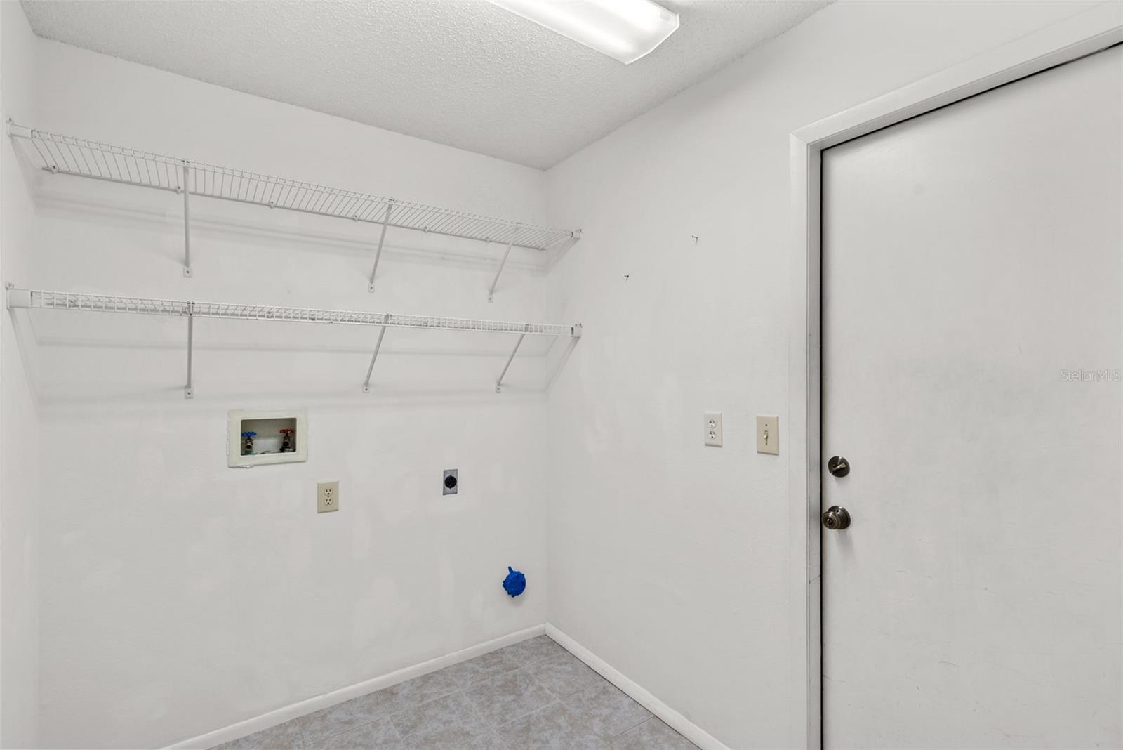 Image 9 of 33 For 11327 Clayridge Drive