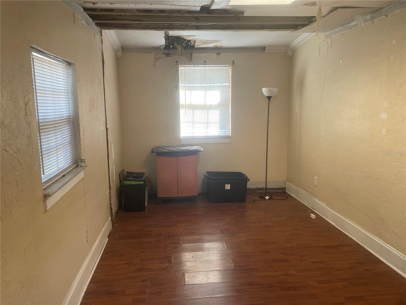 Image 18 of 35 For 2133 43rd Avenue N