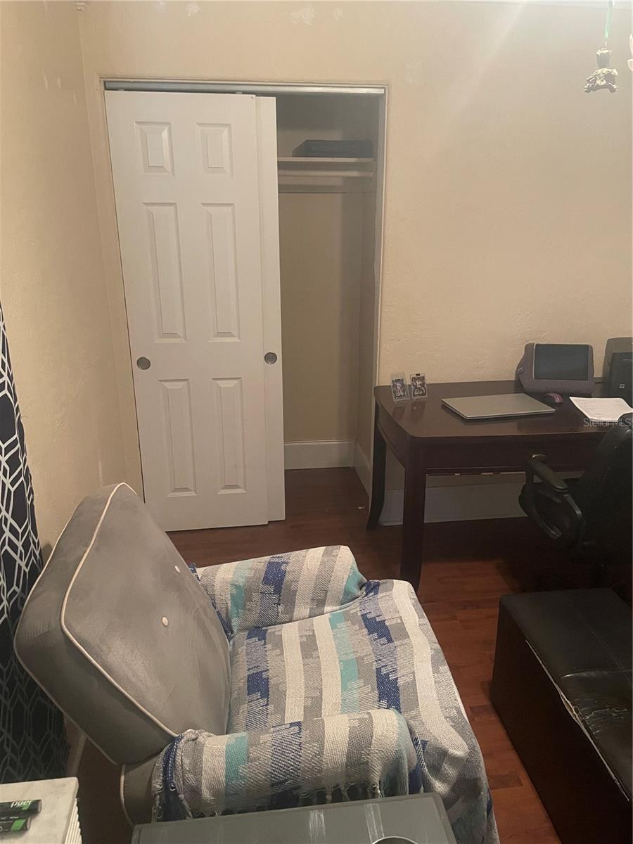 Image 8 of 35 For 2133 43rd Avenue N