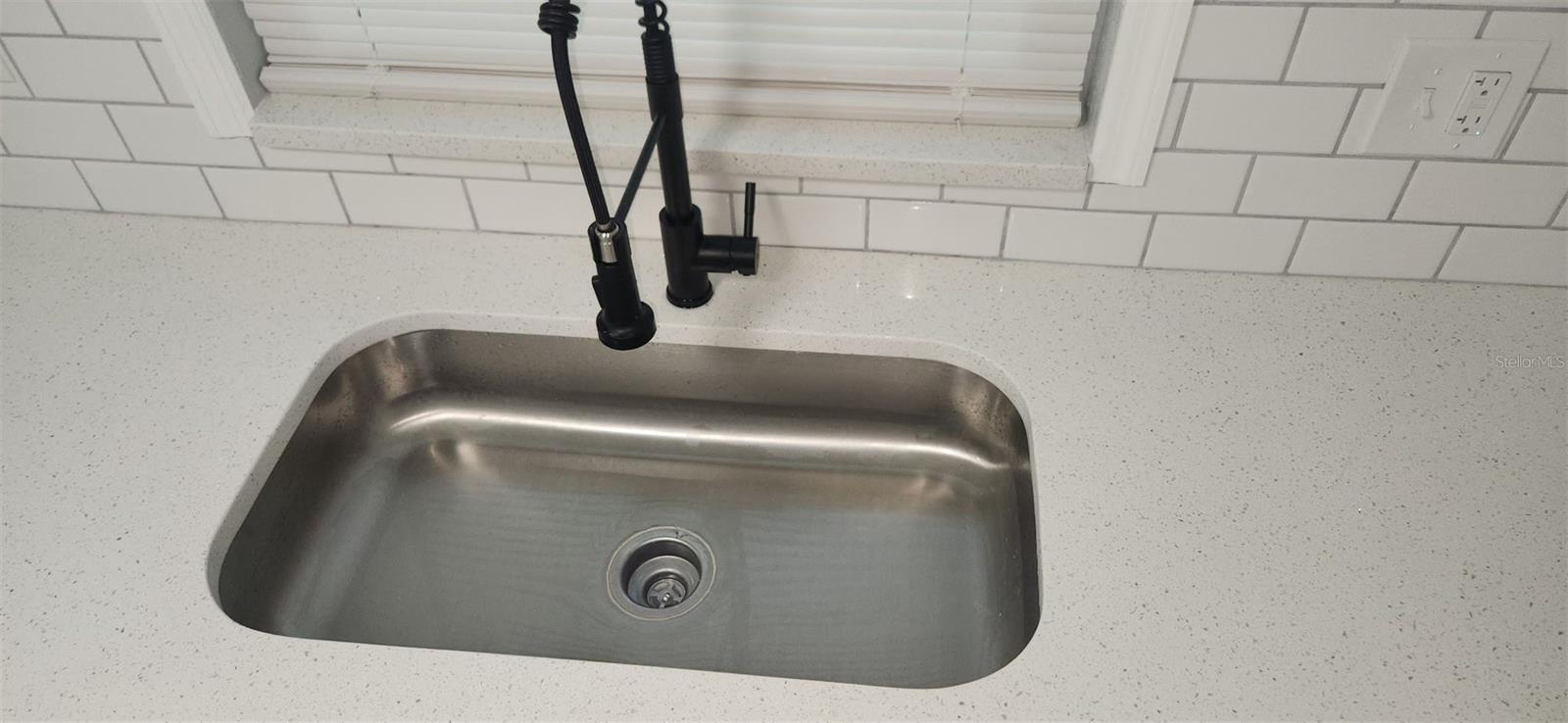 Image 17 of 27 For 10106 Royal Acres Court