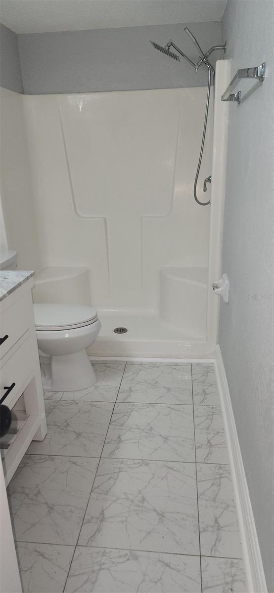 Image 22 of 27 For 10106 Royal Acres Court