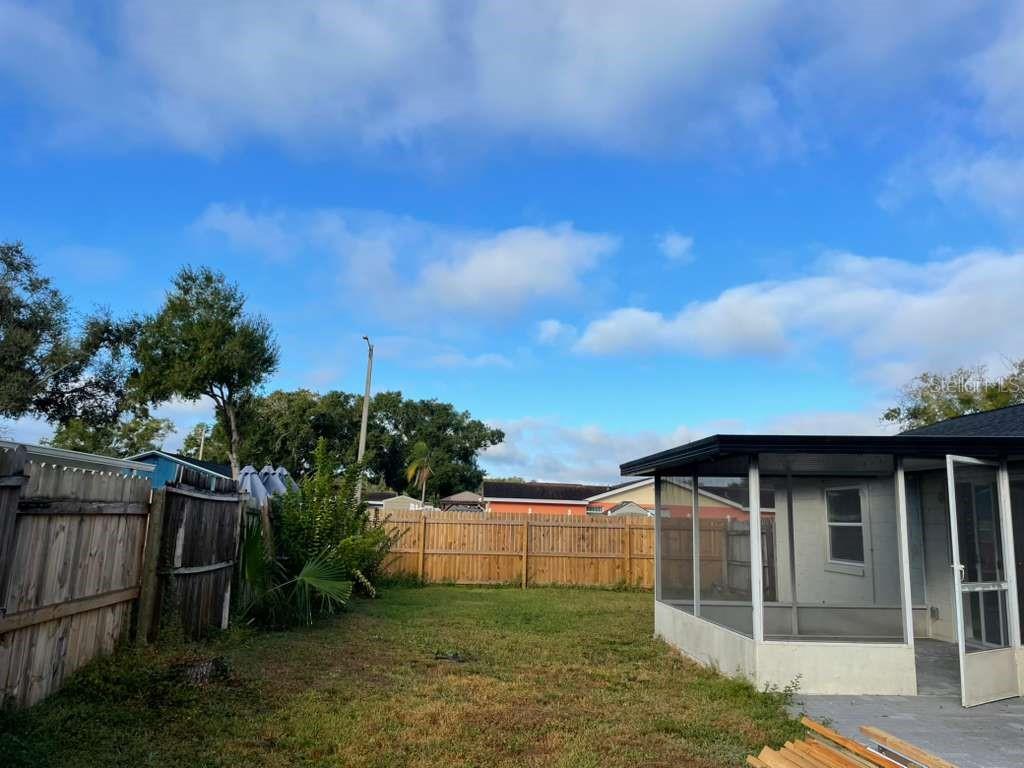 Image 27 of 27 For 10106 Royal Acres Court