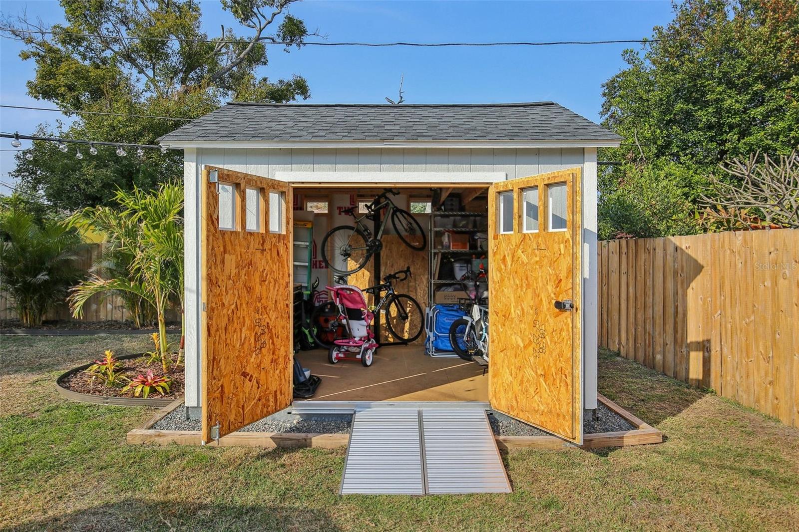 Image 36 of 57 For 1224 Palm Street