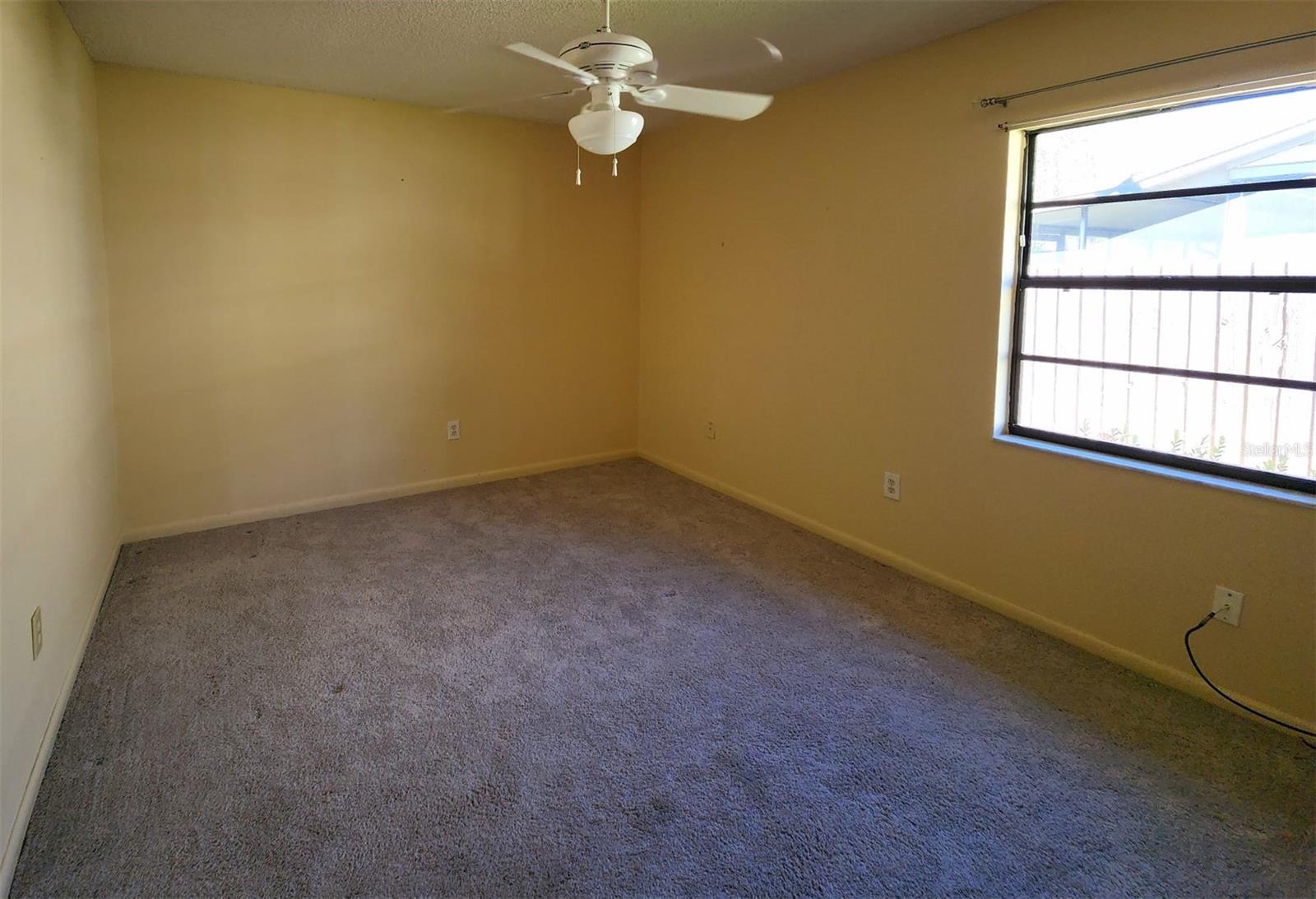 Image 15 of 24 For 1328 Corner Oaks Drive